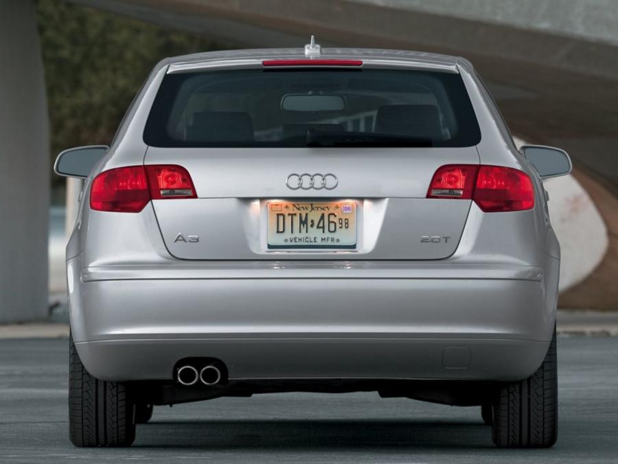  Audi A3 Sportback 2.0T (8PA) 2004 года  (NA) (фото 2 из 14)